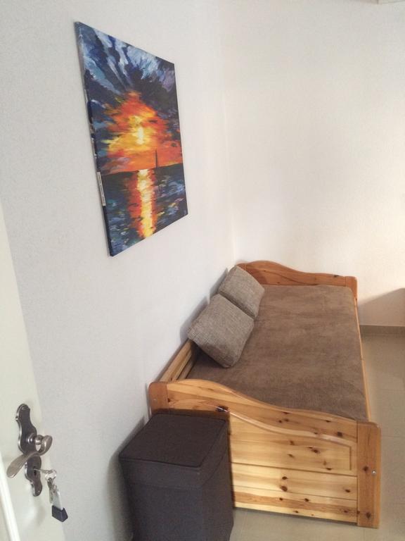 Apartments Lucija Brela Room photo
