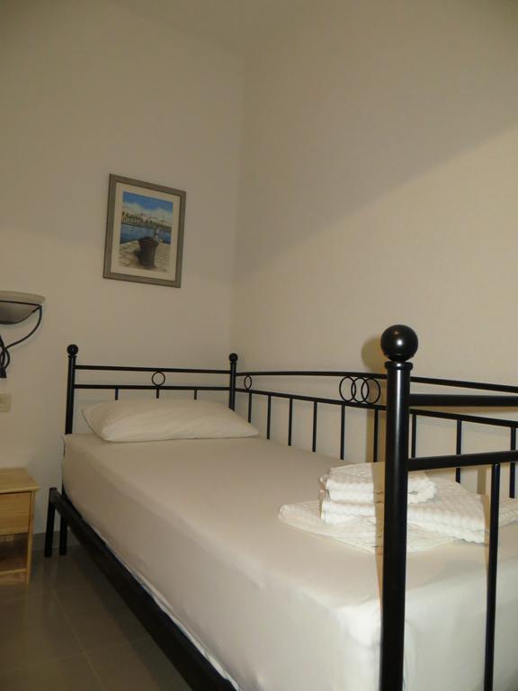 Apartments Lucija Brela Room photo
